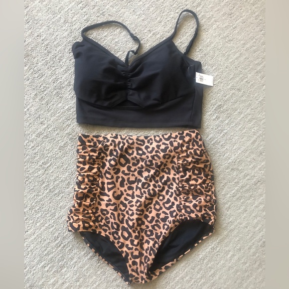 Coral reef Leopard swim bottoms - Picture 2 of 3
